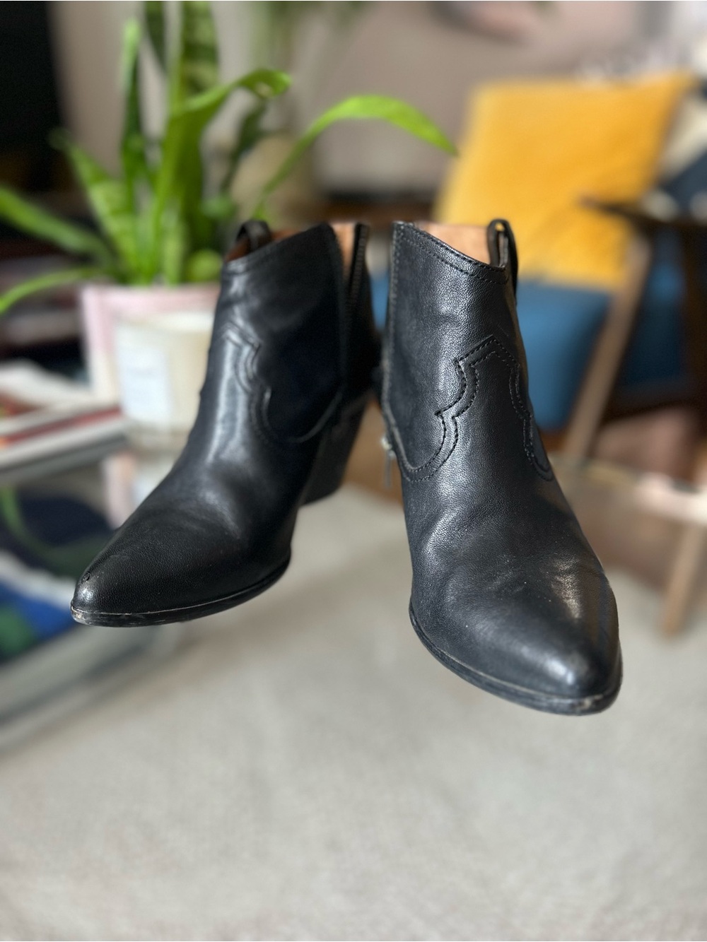 Women's FRYE Black Leather Pointed Toe Western Ankle Booties